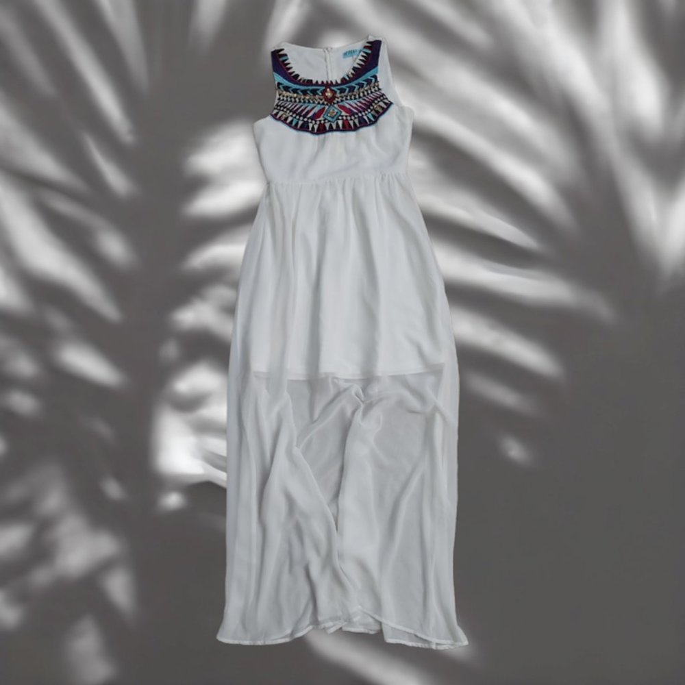 Aina Be Beaded Statement Collar Sleeveless Dress